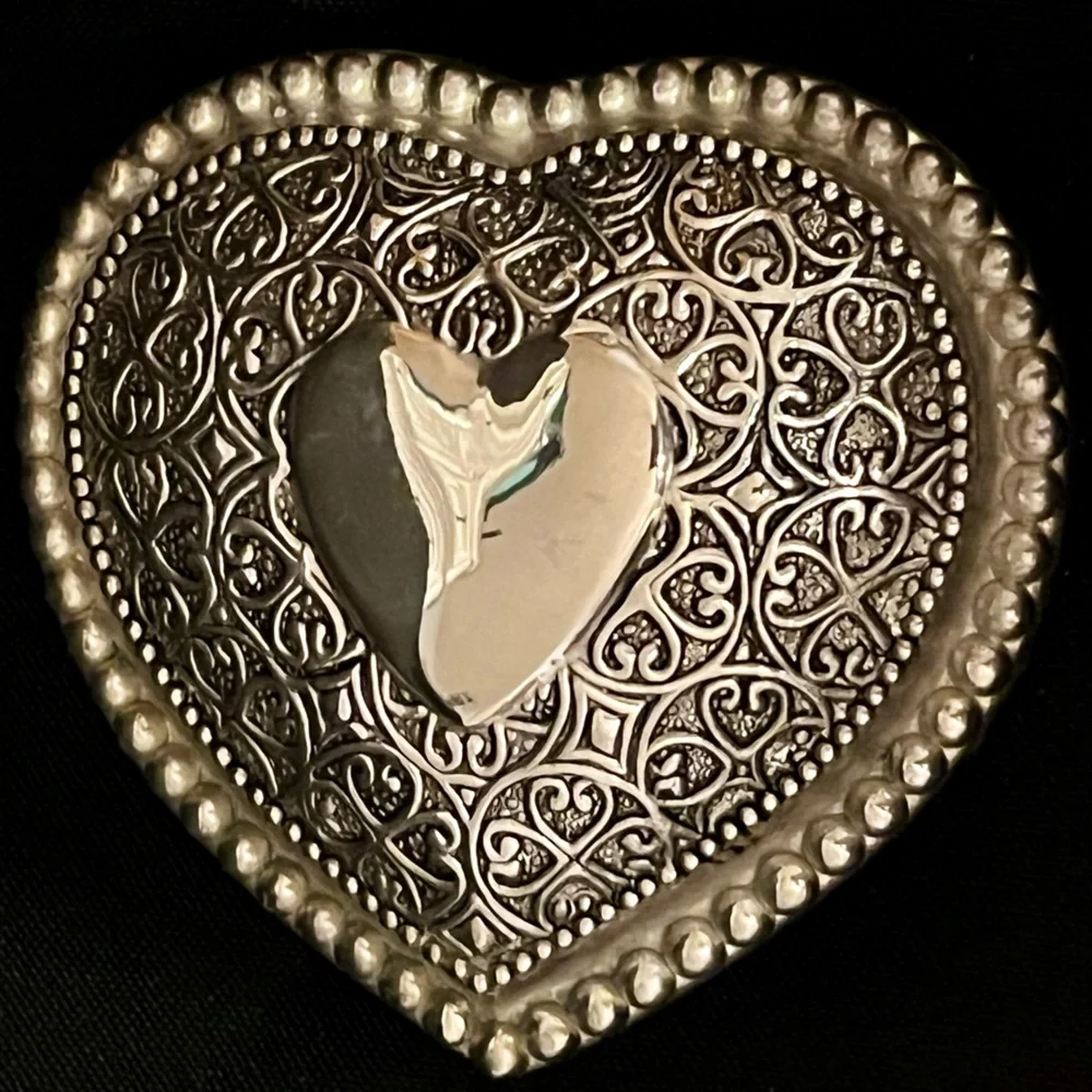Vintage Heritage Mint Silver Plate Heart Trinket Box Velvet Lined Jewelry Case